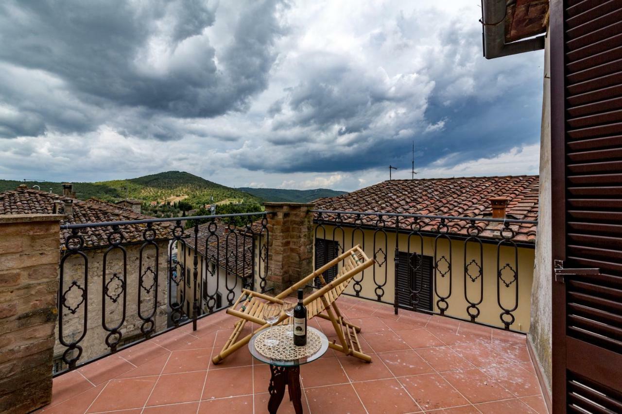 Апартаменты Art Rebus Tower In Tuscany Рада ин Шанти Экстерьер фото