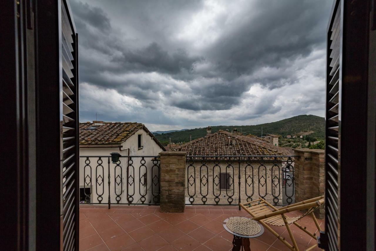 Апартаменты Art Rebus Tower In Tuscany Рада ин Шанти Экстерьер фото